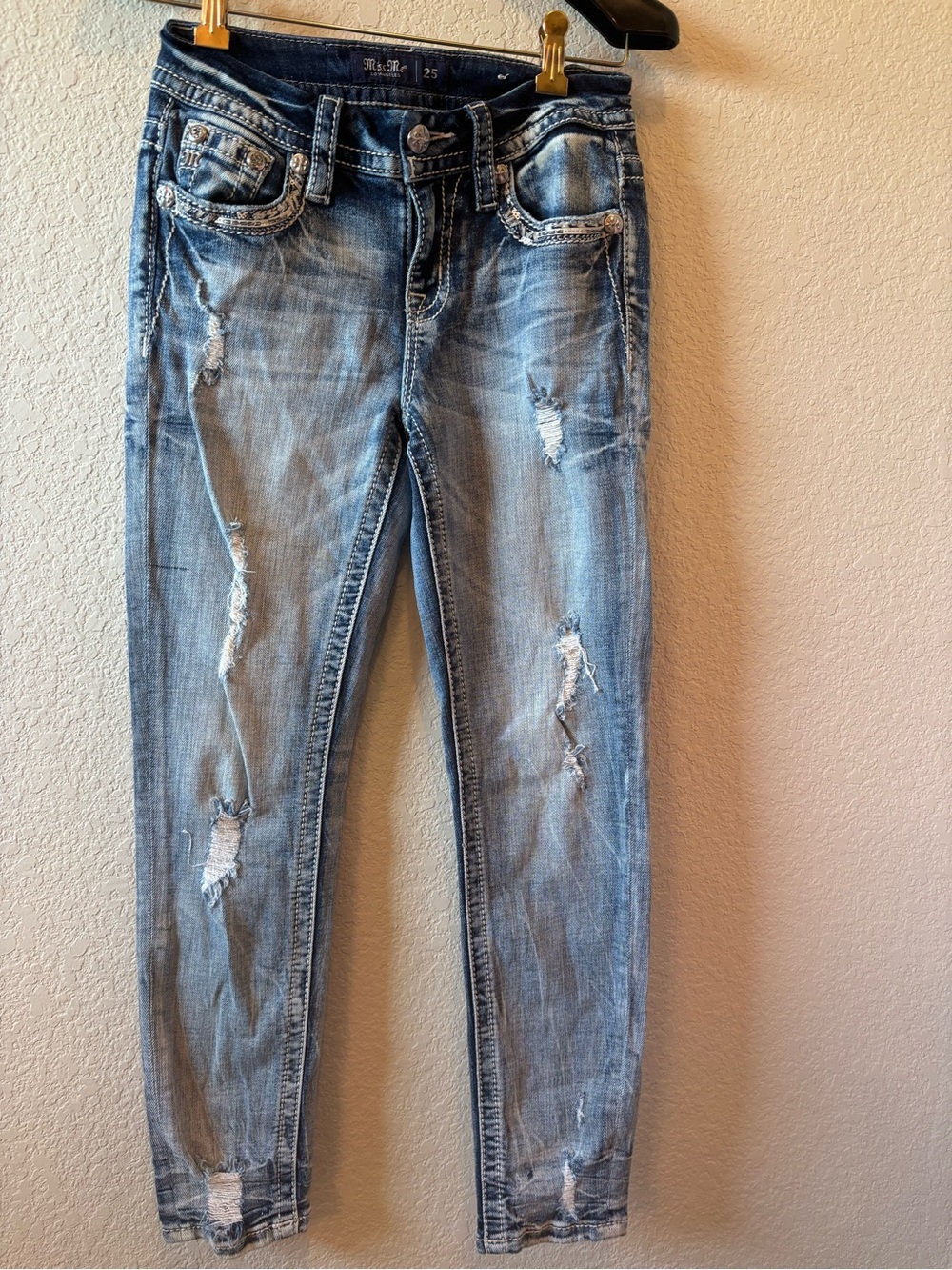 Miss Me Mid-Rise  Ankle Skinny Jeans Size 25 Embellished Pockets Distressed